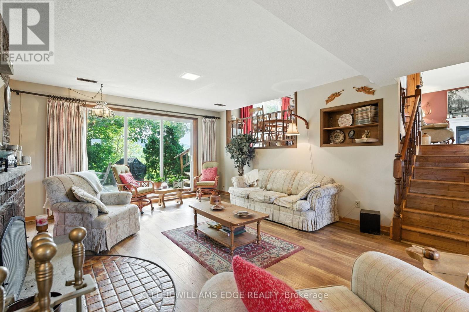 6101 Walkers Line, Burlington, Ontario  L7M 0R2 - Photo 10 - W12841420