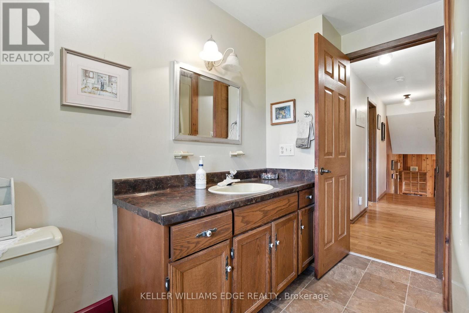 6101 Walkers Line, Burlington, Ontario  L7M 0R2 - Photo 25 - W12841420