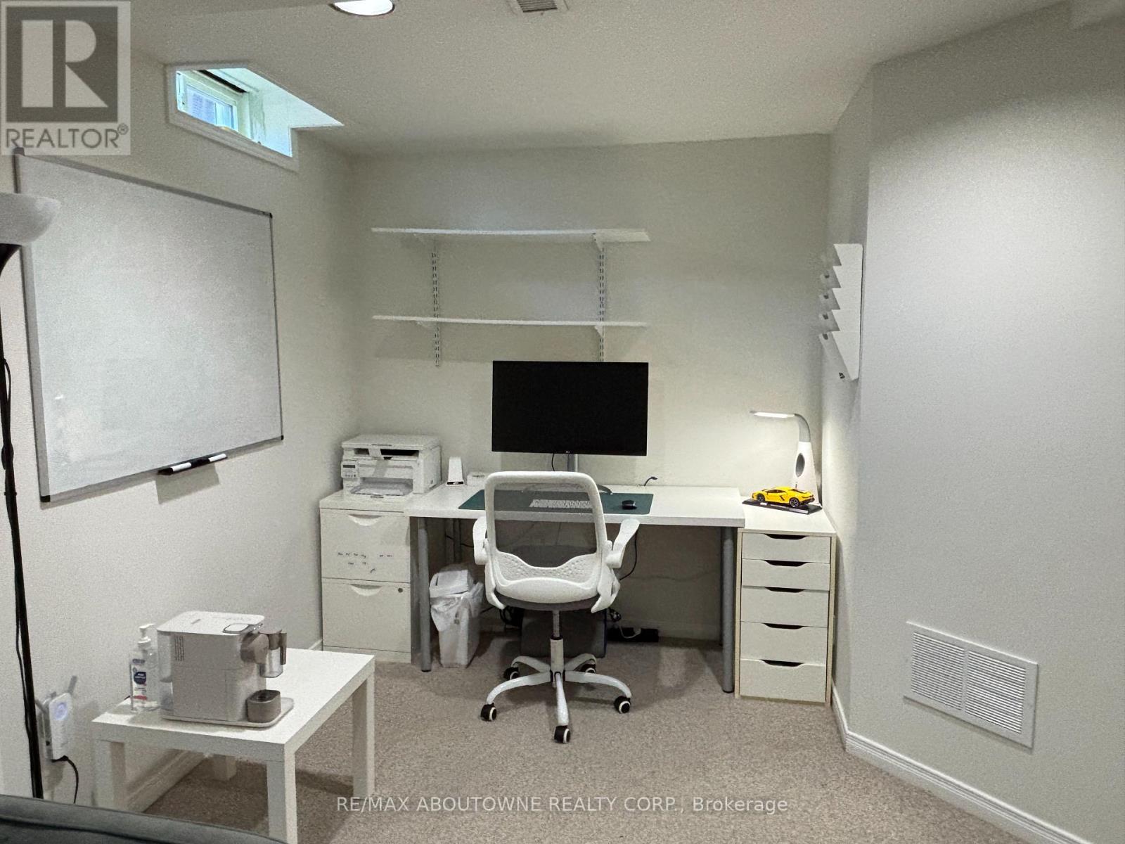 3845 Cedar Hedge Rise, Mississauga, Ontario  L5N 6X2 - Photo 37 - W12841434