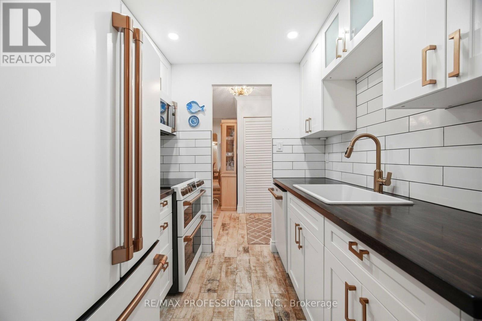 705 - 299 Mill Road, Toronto, Ontario  M9C 4V9 - Photo 18 - W12841442