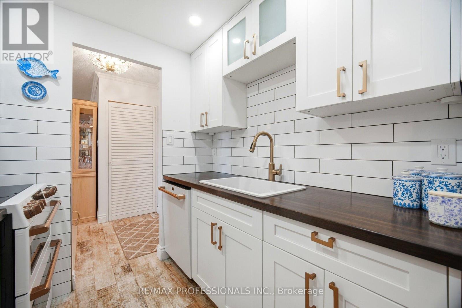 705 - 299 Mill Road, Toronto, Ontario  M9C 4V9 - Photo 20 - W12841442