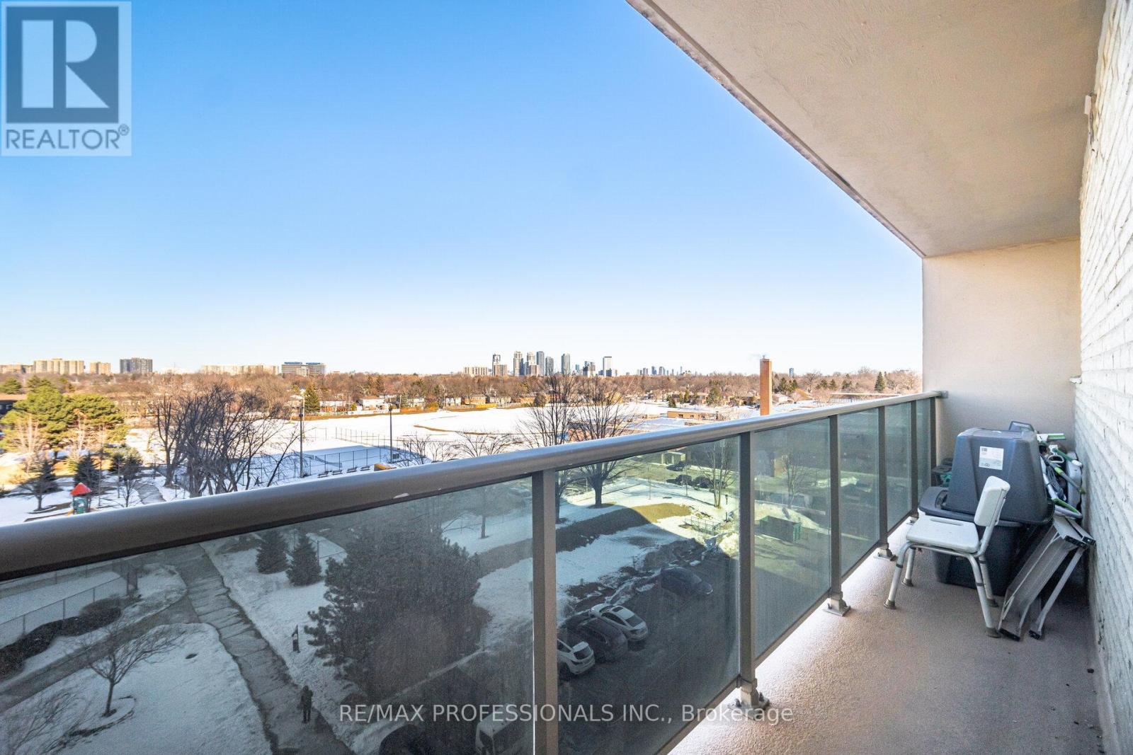 705 - 299 Mill Road, Toronto, Ontario  M9C 4V9 - Photo 41 - W12841442