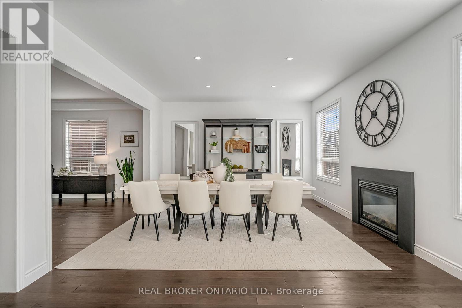 1379 Liverpool Street, Oakville, Ontario  L6M 4P1 - Photo 12 - W12841476