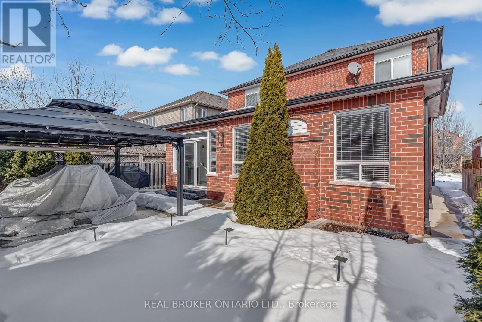1379 Liverpool Street, Oakville, Ontario  L6M 4P1 - Photo 50 - W12841476