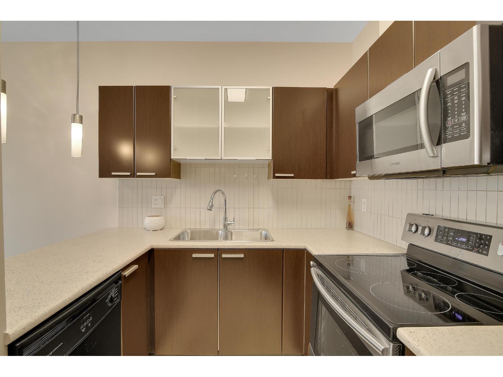 405 10499 University Drive, Surrey, British Columbia  V3T 0A4 - Photo 14 - R3095251