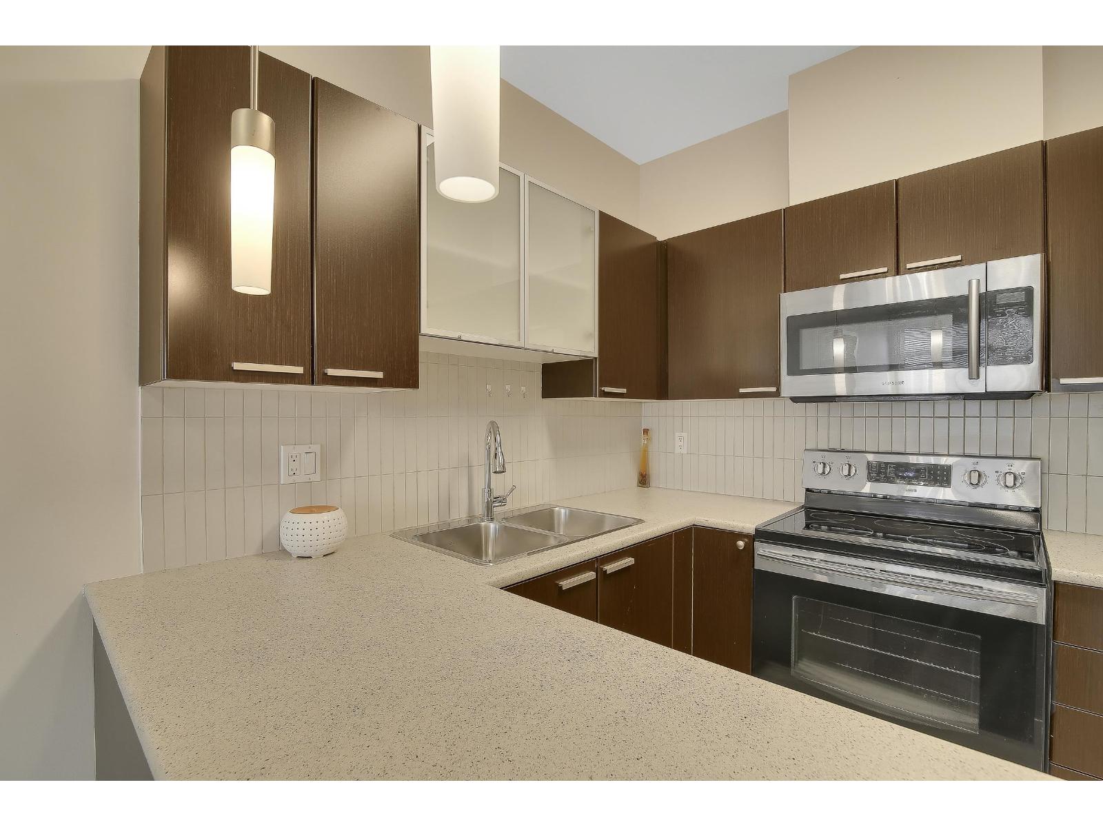 405 10499 University Drive, Surrey, British Columbia  V3T 0A4 - Photo 17 - R3095251