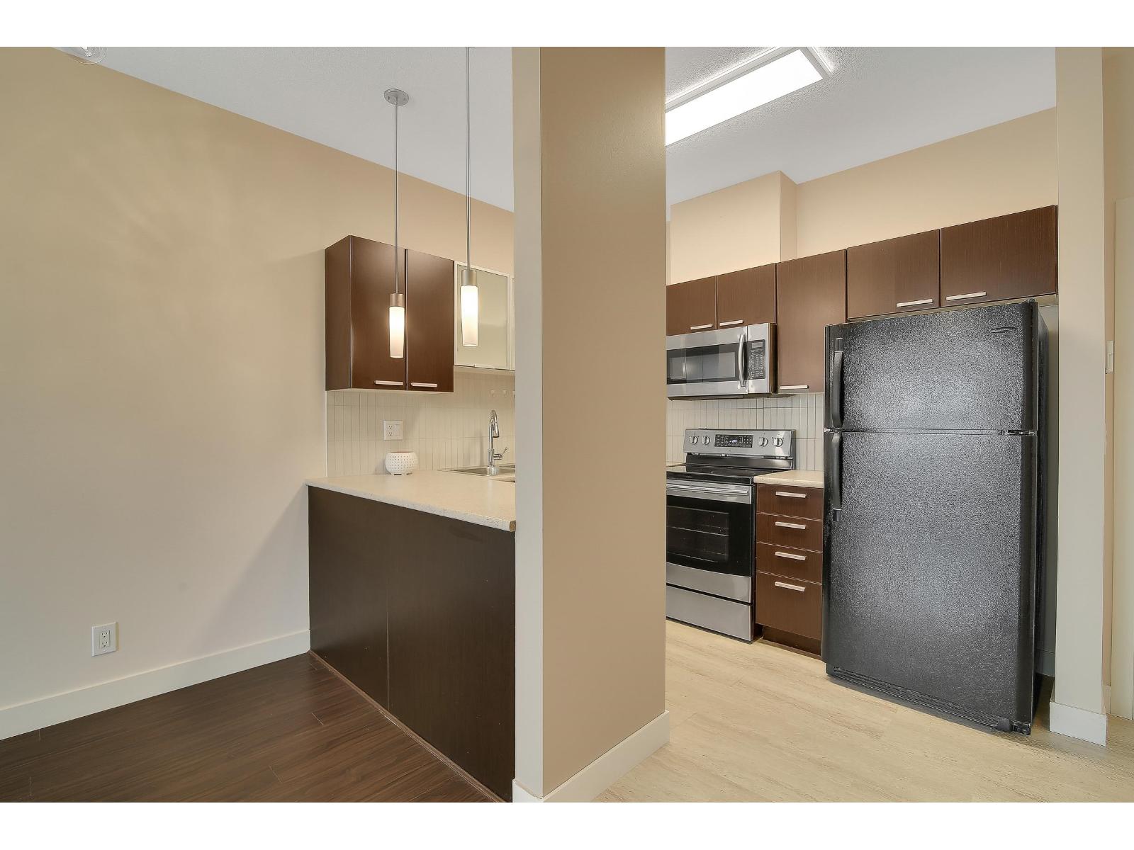 405 10499 University Drive, Surrey, British Columbia  V3T 0A4 - Photo 13 - R3095251