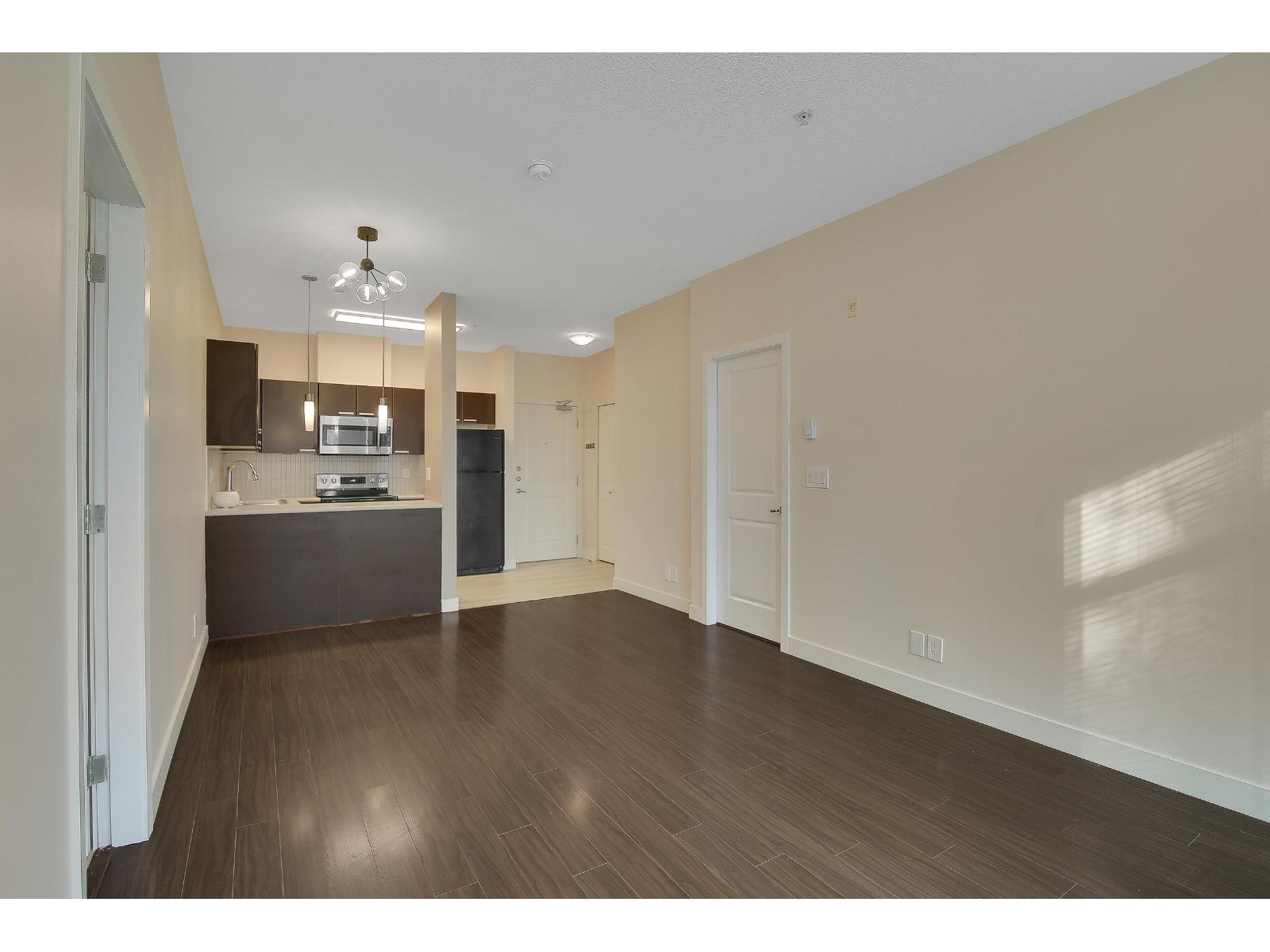 405 10499 University Drive, Surrey, British Columbia  V3T 0A4 - Photo 10 - R3095251