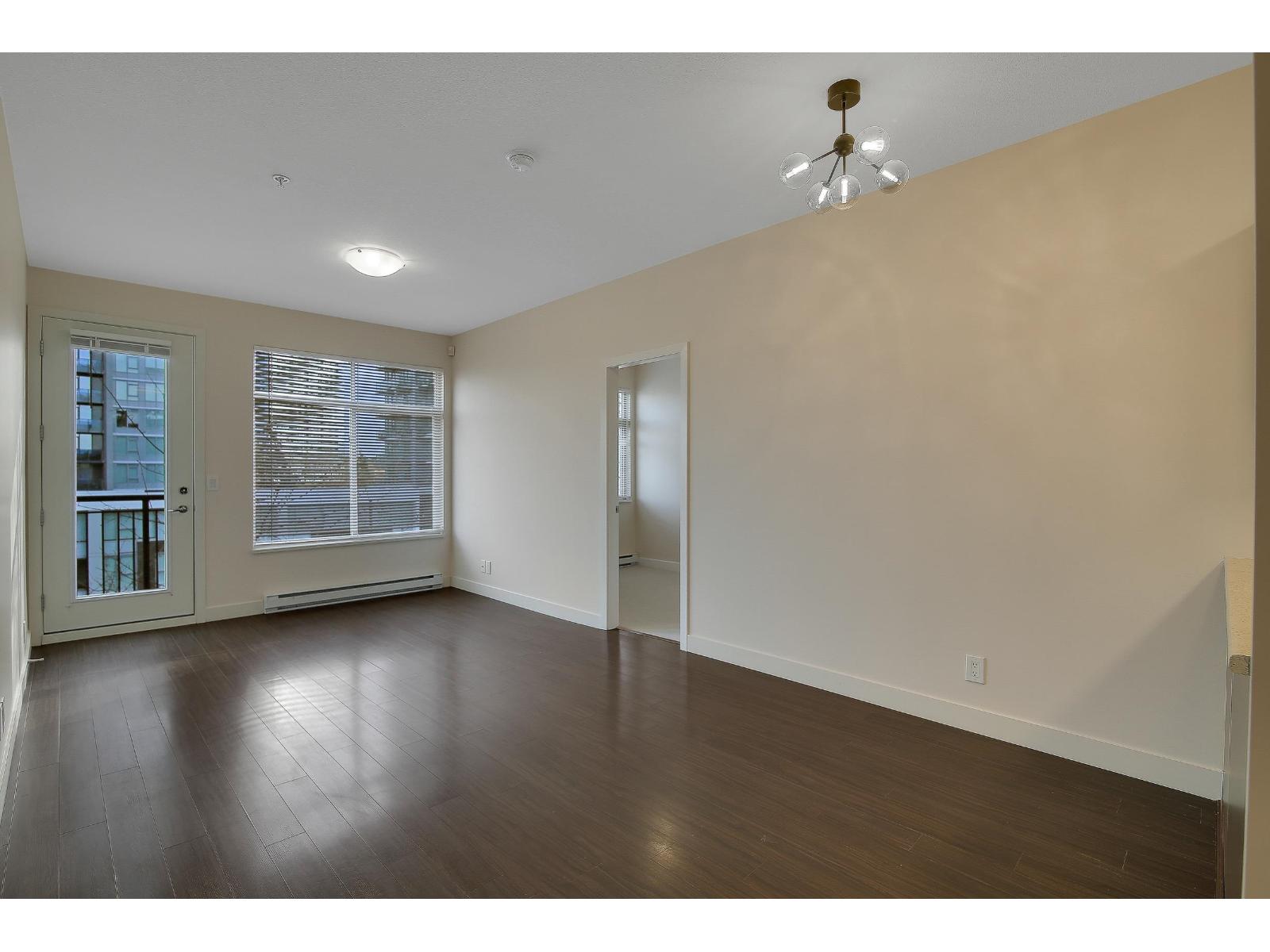 405 10499 University Drive, Surrey, British Columbia  V3T 0A4 - Photo 5 - R3095251