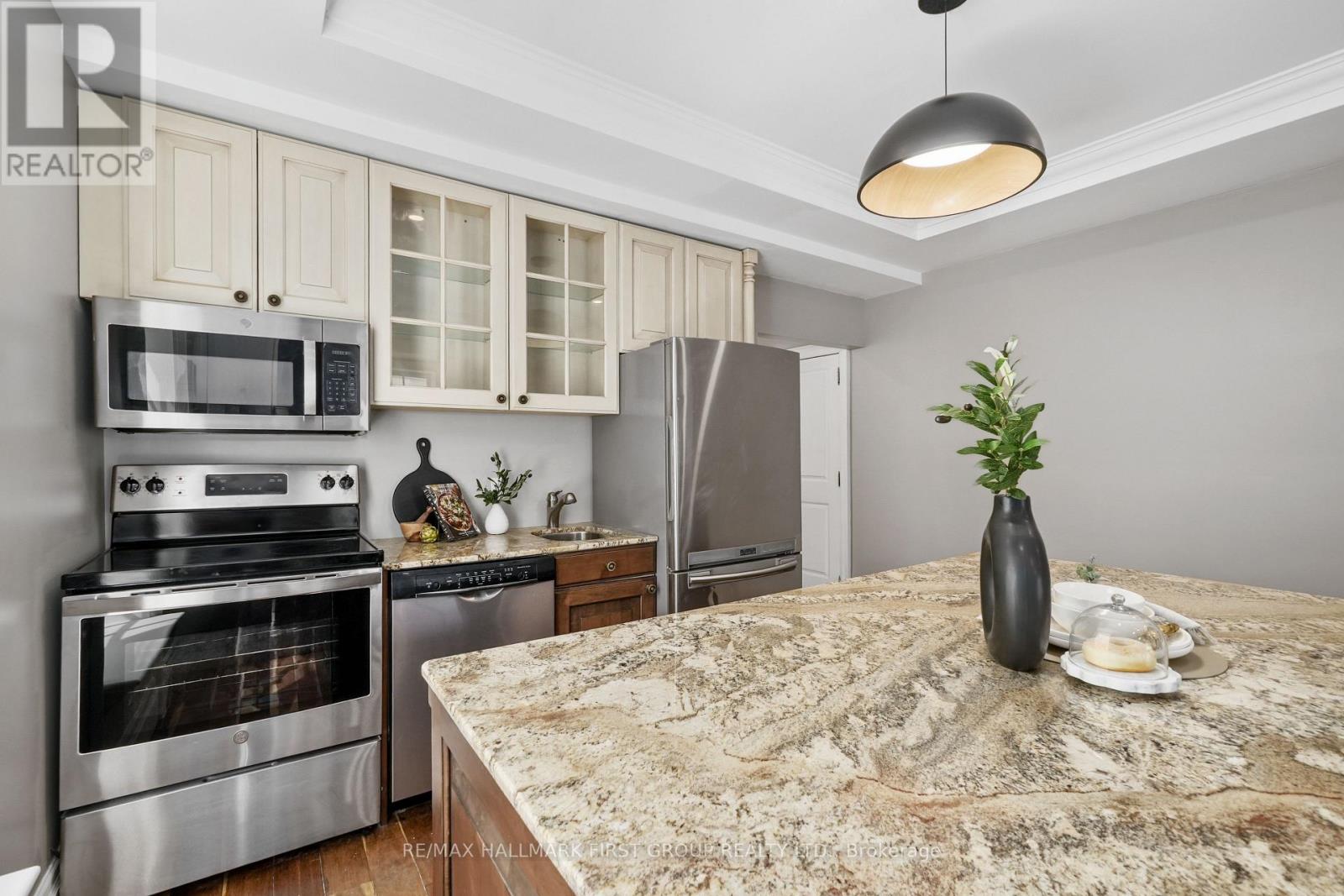 143 Walton Street, Port Hope, Ontario  L1A 1N4 - Photo 8 - X12841432