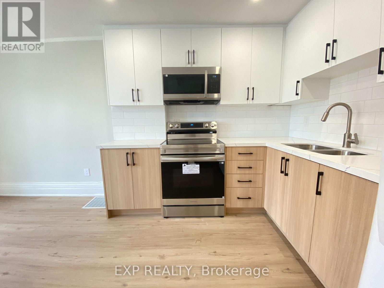 32 Front Street N, Thorold, Ontario  L2V 1X3 - Photo 5 - X12841456