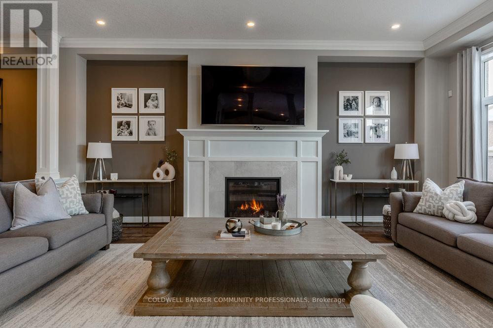 51 Weaver Drive, Hamilton, Ontario  L9K 0G3 - Photo 4 - X12841552