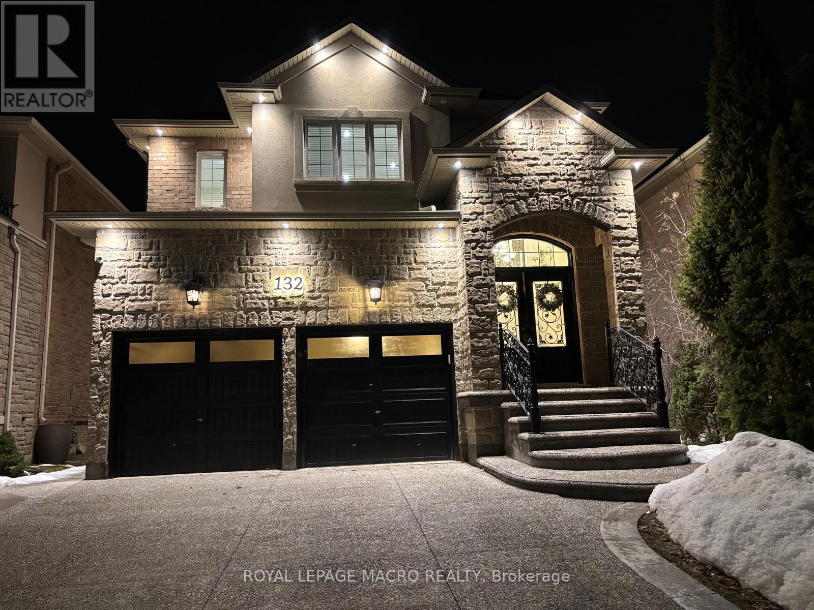 132 Grandell Drive, Hamilton, Ontario  L9K 0H7 - Photo 1 - X12841594