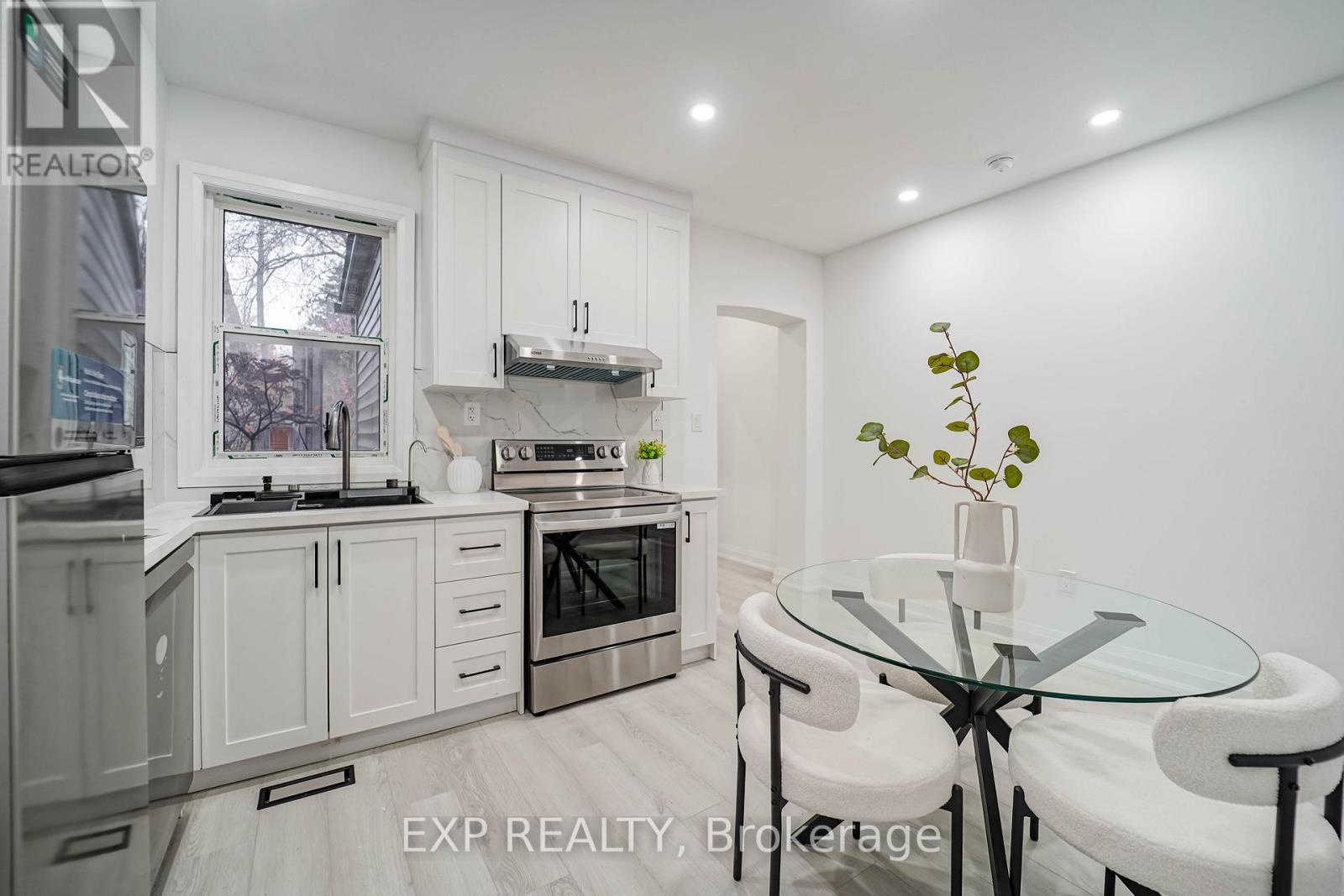 47 Eldon Avenue, Toronto, Ontario  M4C 5G2 - Photo 24 - E12840552