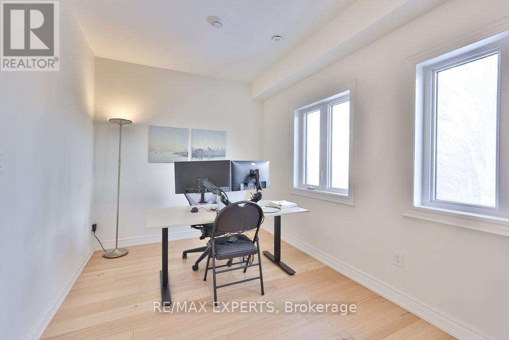 129 Powseland Crescent, Vaughan, Ontario  L4L 0C5 - Photo 26 - N12841378