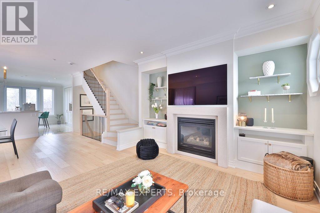 129 Powseland Crescent, Vaughan, Ontario  L4L 0C5 - Photo 10 - N12841378