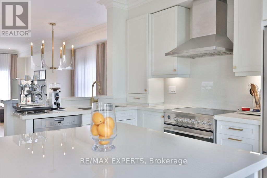 129 Powseland Crescent, Vaughan, Ontario  L4L 0C5 - Photo 14 - N12841378