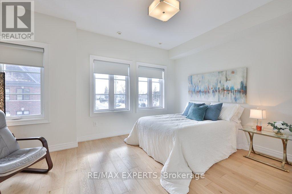 129 Powseland Crescent, Vaughan, Ontario  L4L 0C5 - Photo 21 - N12841378