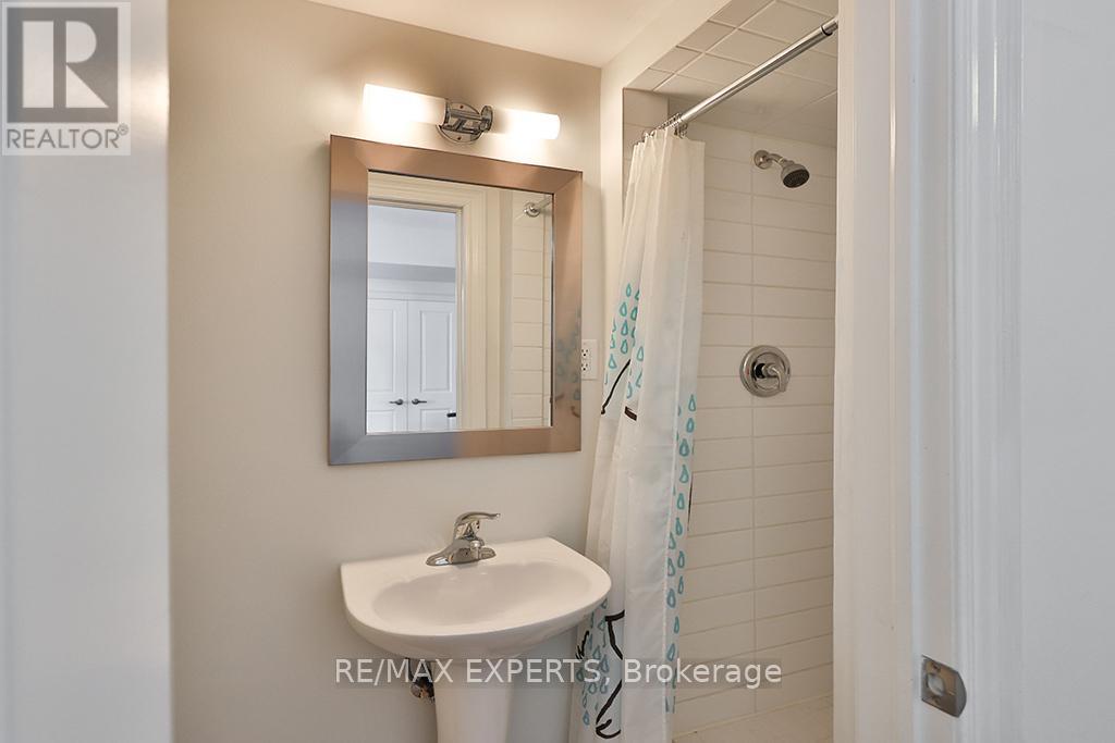 129 Powseland Crescent, Vaughan, Ontario  L4L 0C5 - Photo 41 - N12841378