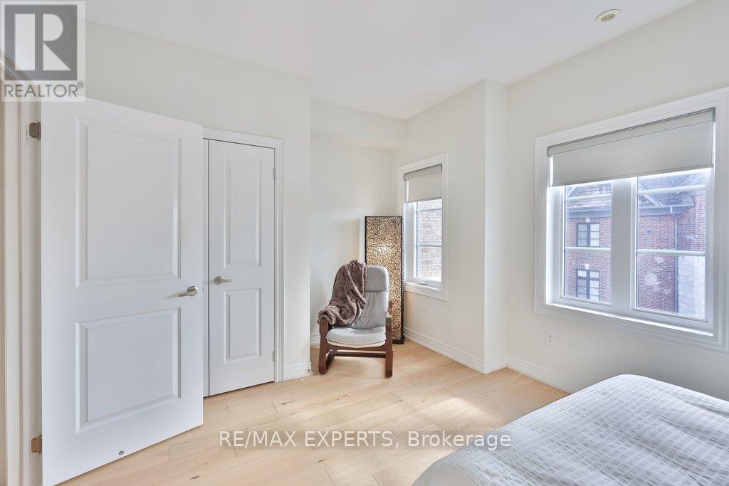 129 Powseland Crescent, Vaughan, Ontario  L4L 0C5 - Photo 22 - N12841378