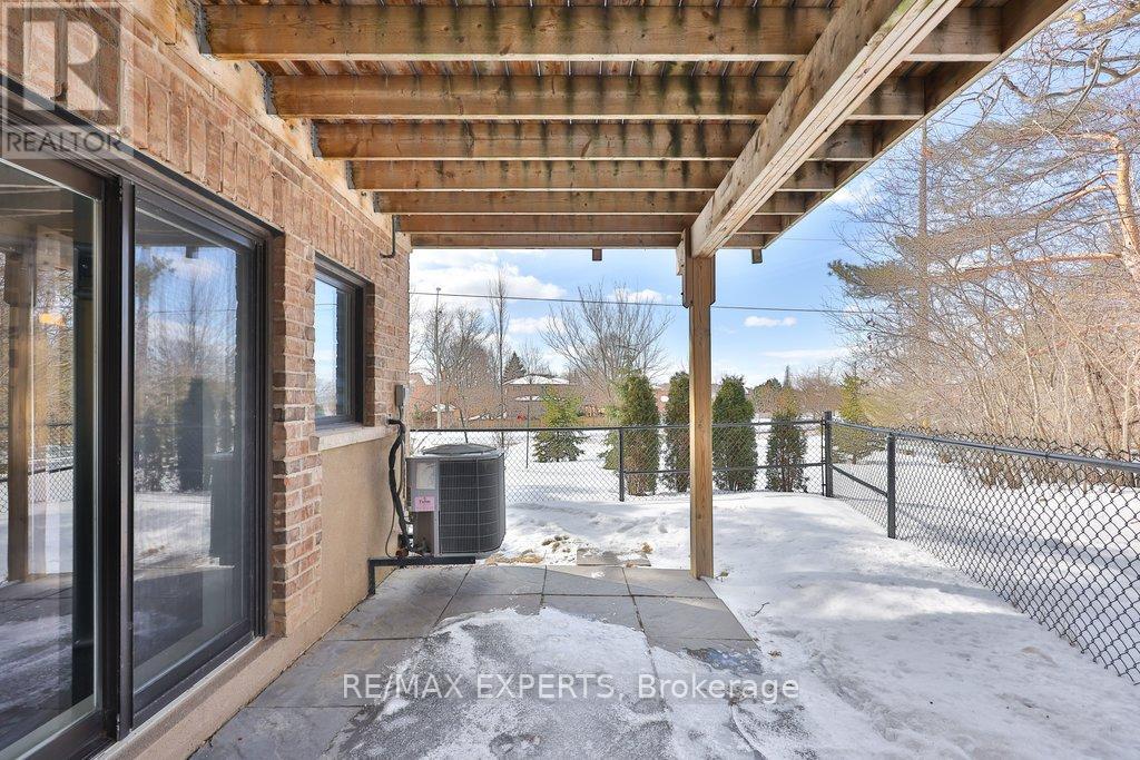 129 Powseland Crescent, Vaughan, Ontario  L4L 0C5 - Photo 42 - N12841378