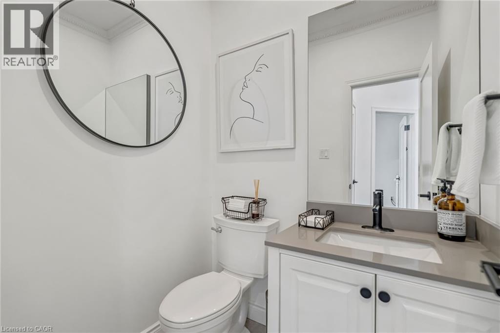 1379 Liverpool Street, Oakville, Ontario  L6M 4P1 - Photo 9 - 40808223