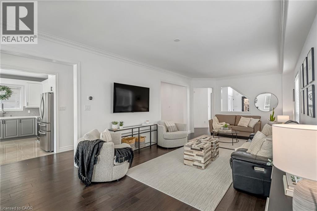 1379 Liverpool Street, Oakville, Ontario  L6M 4P1 - Photo 6 - 40808223