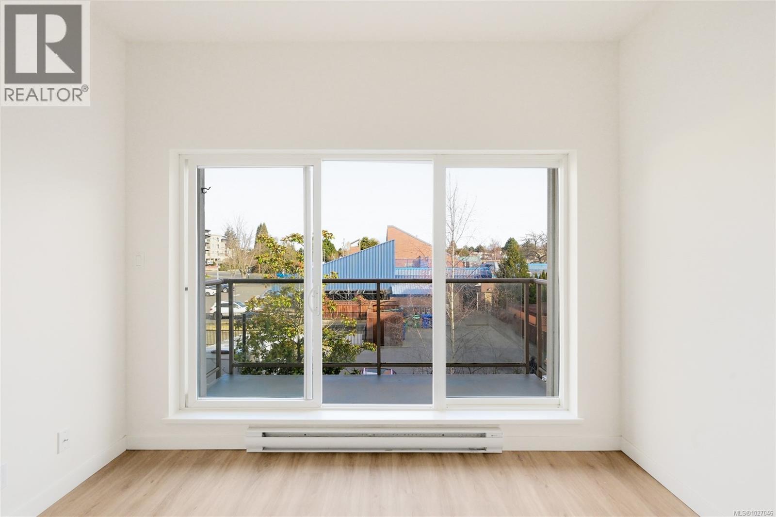 309 1550 Church Ave, Saanich, British Columbia  V8P 2H1 - Photo 15 - 1027046