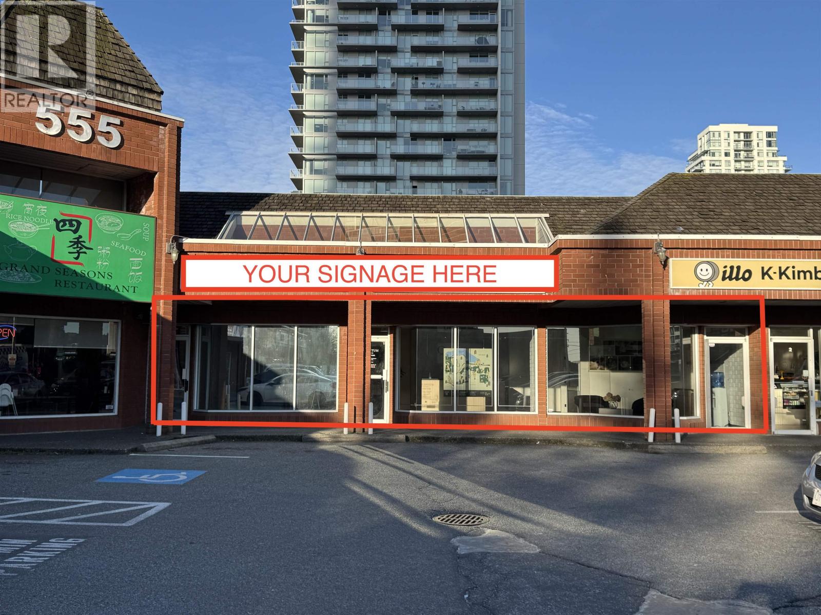 3, 4, 5 555 CLARKE ROAD, Coquitlam, British Columbia