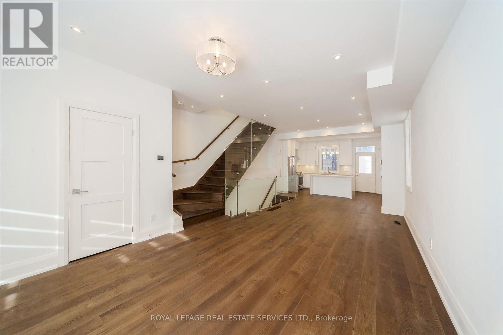 26 Bishop Street, Toronto, Ontario  M5R 1N2 - Photo 5 - C12838180