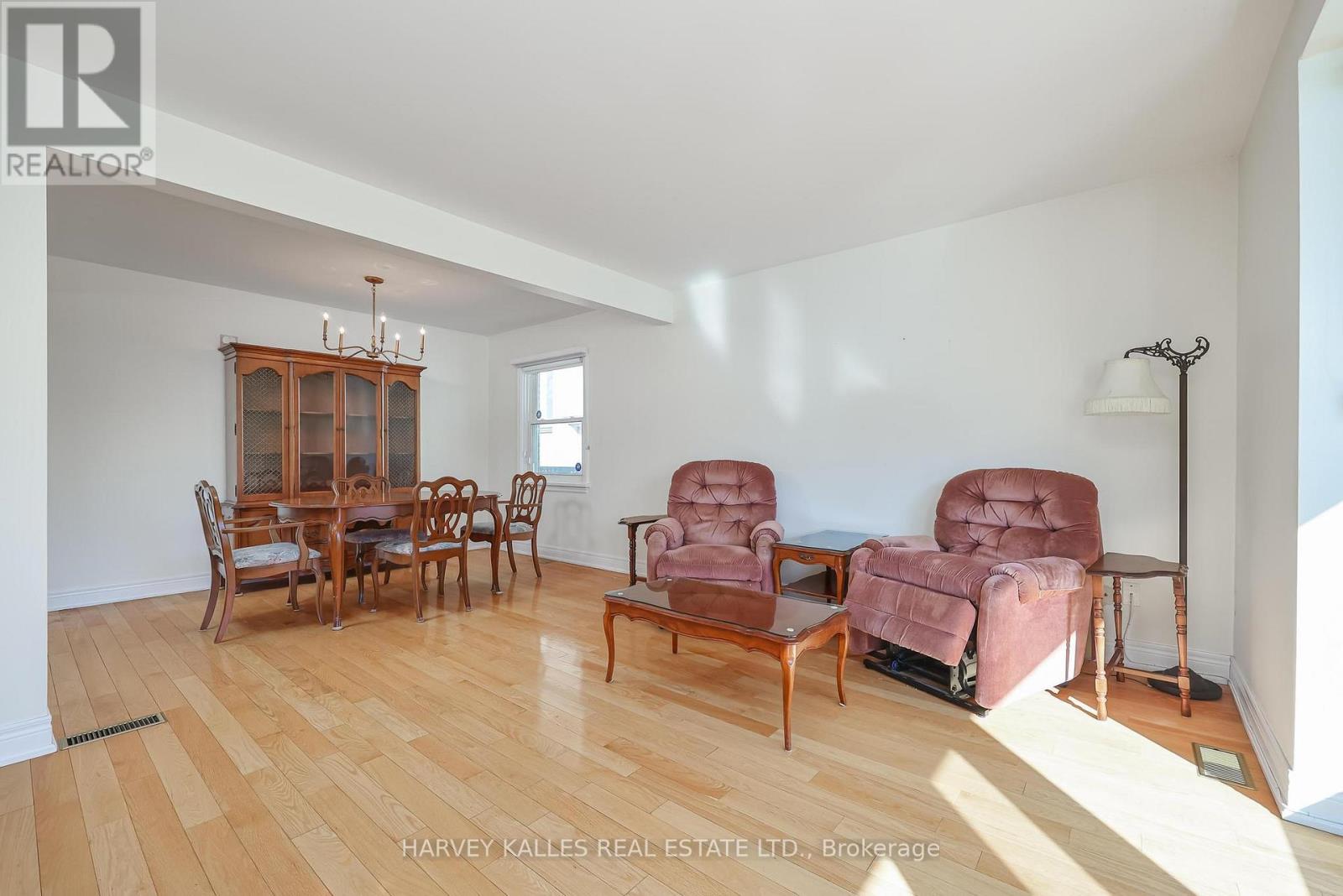 380 Brooke Avenue, Toronto, Ontario  M5M 2L6 - Photo 9 - C12840142