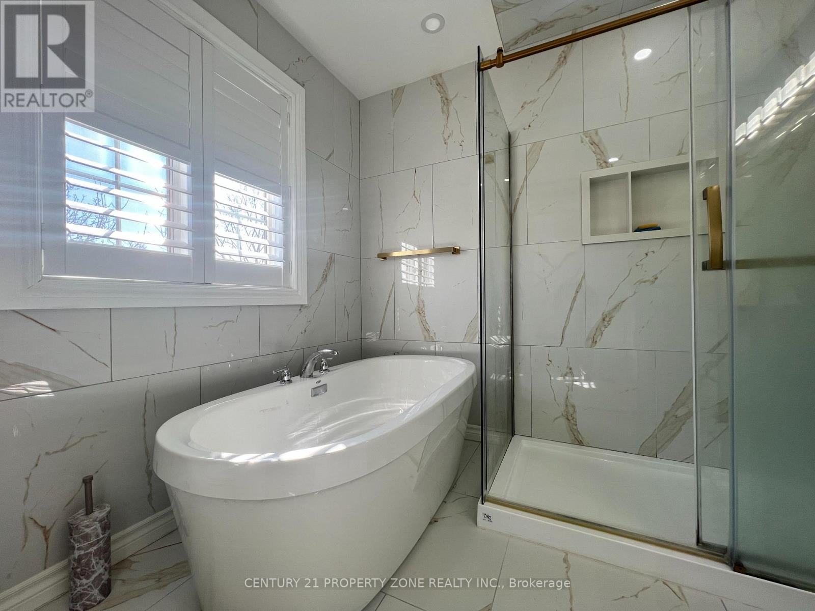 30 Gold Park Place, Brampton, Ontario  L7A 2E2 - Photo 8 - W12841392