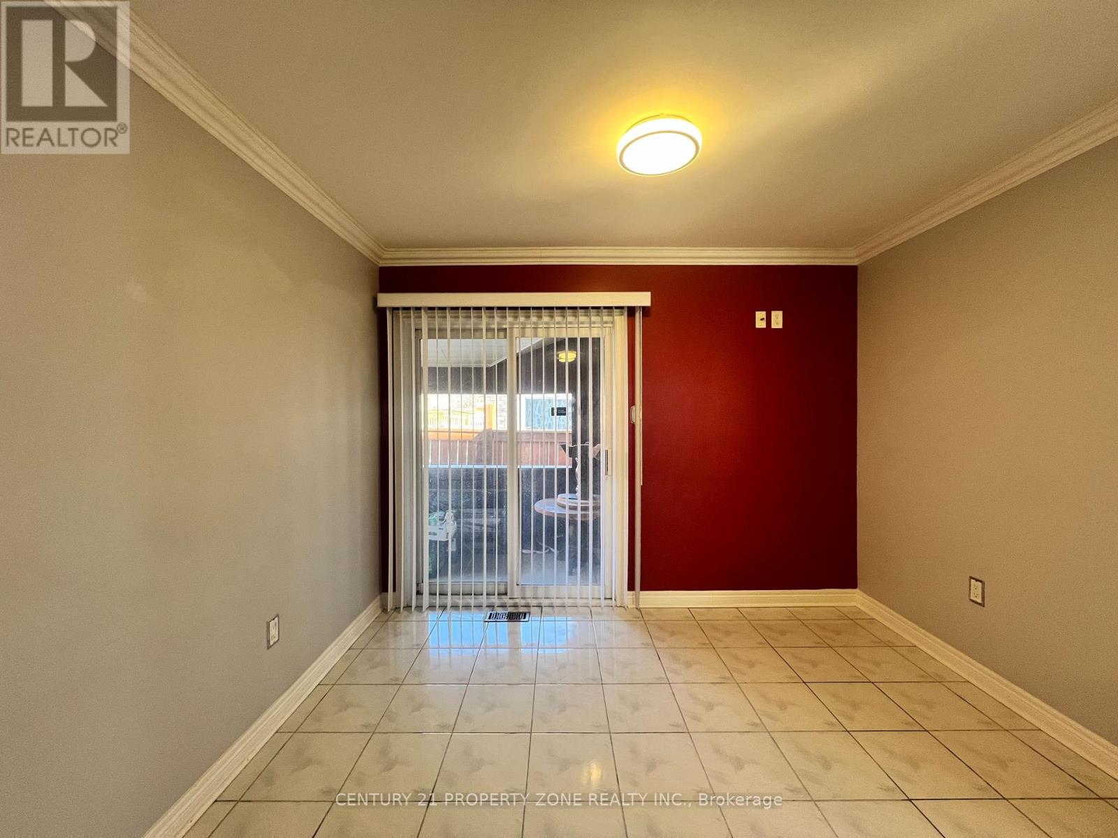 30 Gold Park Place, Brampton, Ontario  L7A 2E2 - Photo 6 - W12841392