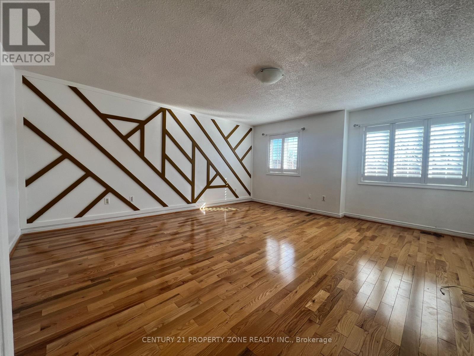 30 Gold Park Place, Brampton, Ontario  L7A 2E2 - Photo 7 - W12841392