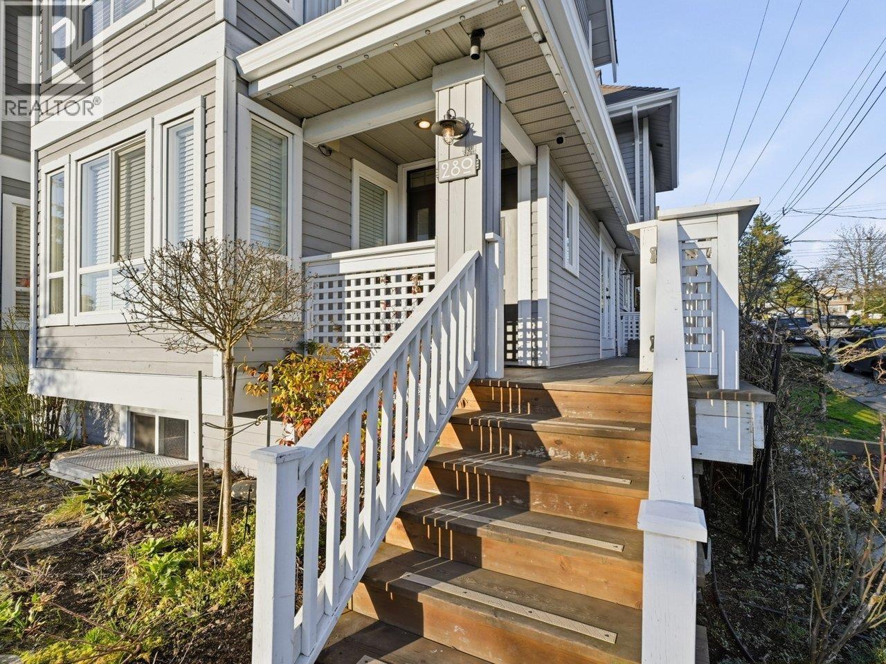 280 E 5th Street, North Vancouver, British Columbia  V7L 1L7 - Photo 30 - R3095648