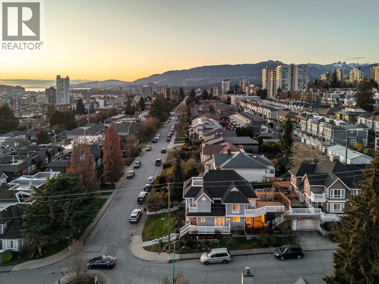 280 E 5th Street, North Vancouver, British Columbia  V7L 1L7 - Photo 37 - R3095648