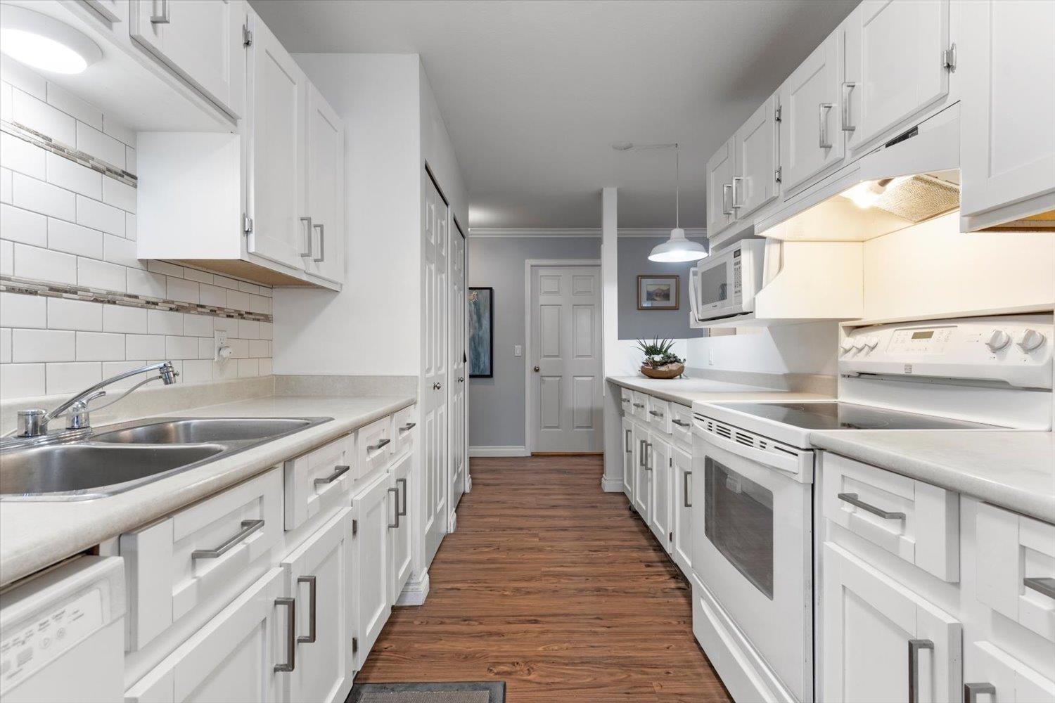 204 9175 Edward Street, Chilliwack Proper West, Chilliwack, British Columbia  V2P 4C5 - Photo 8 - R3095540