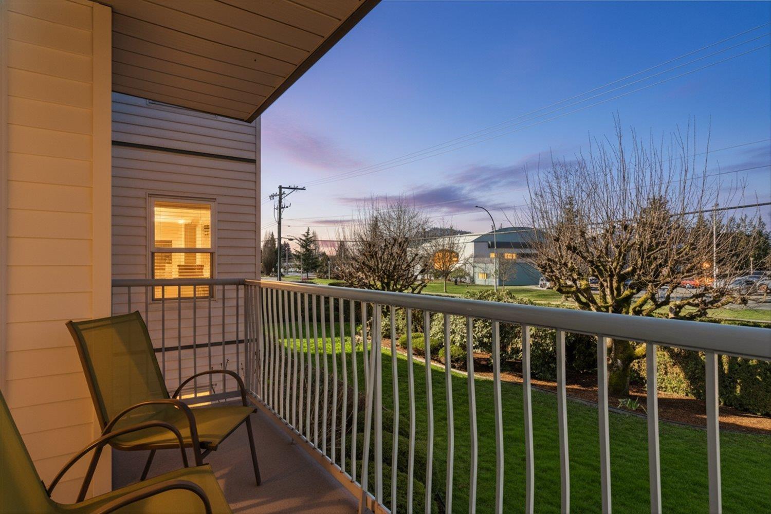 204 9175 Edward Street, Chilliwack Proper West, Chilliwack, British Columbia  V2P 4C5 - Photo 2 - R3095540