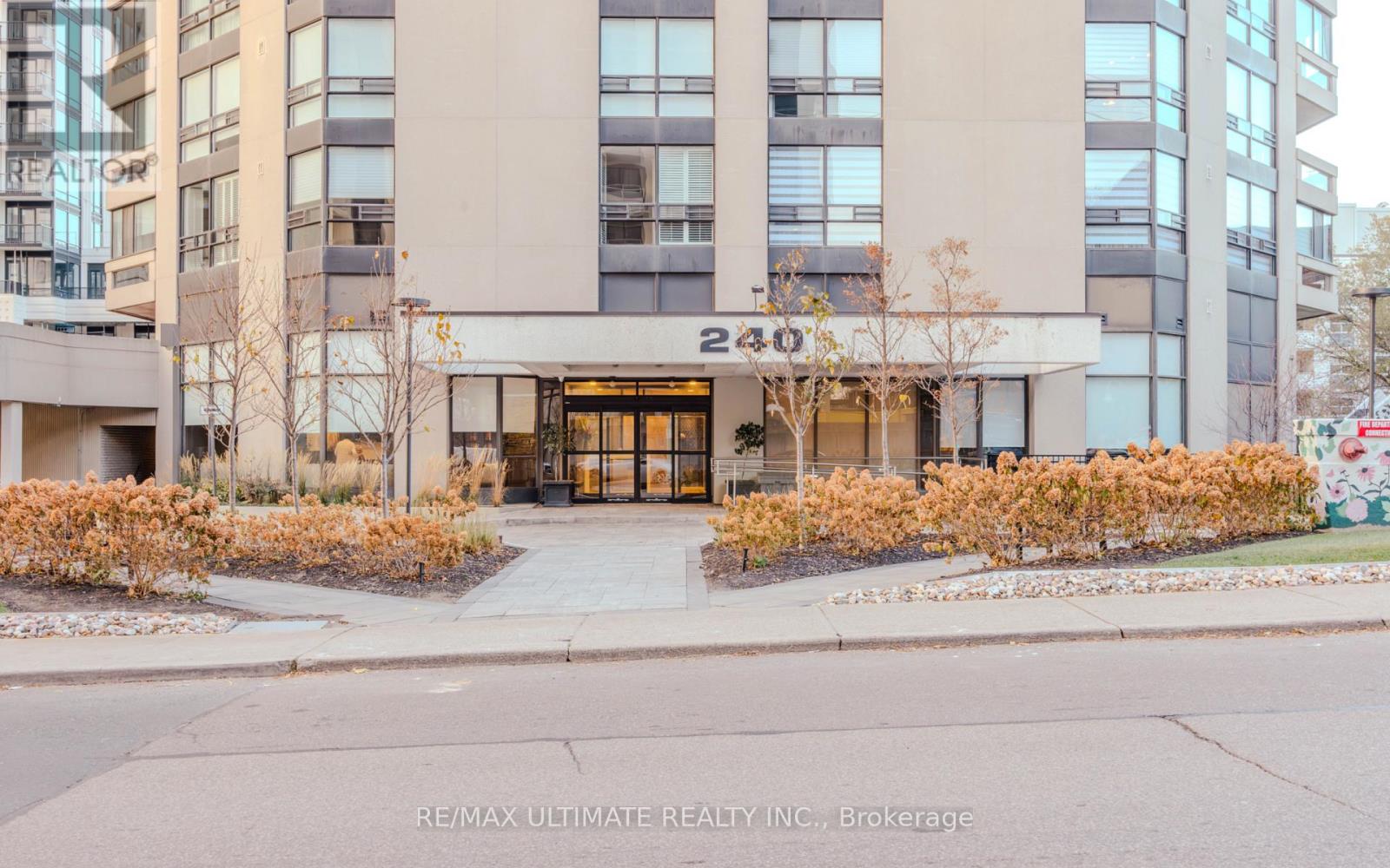201 - 240 HEATH STREET W, Toronto, Ontario