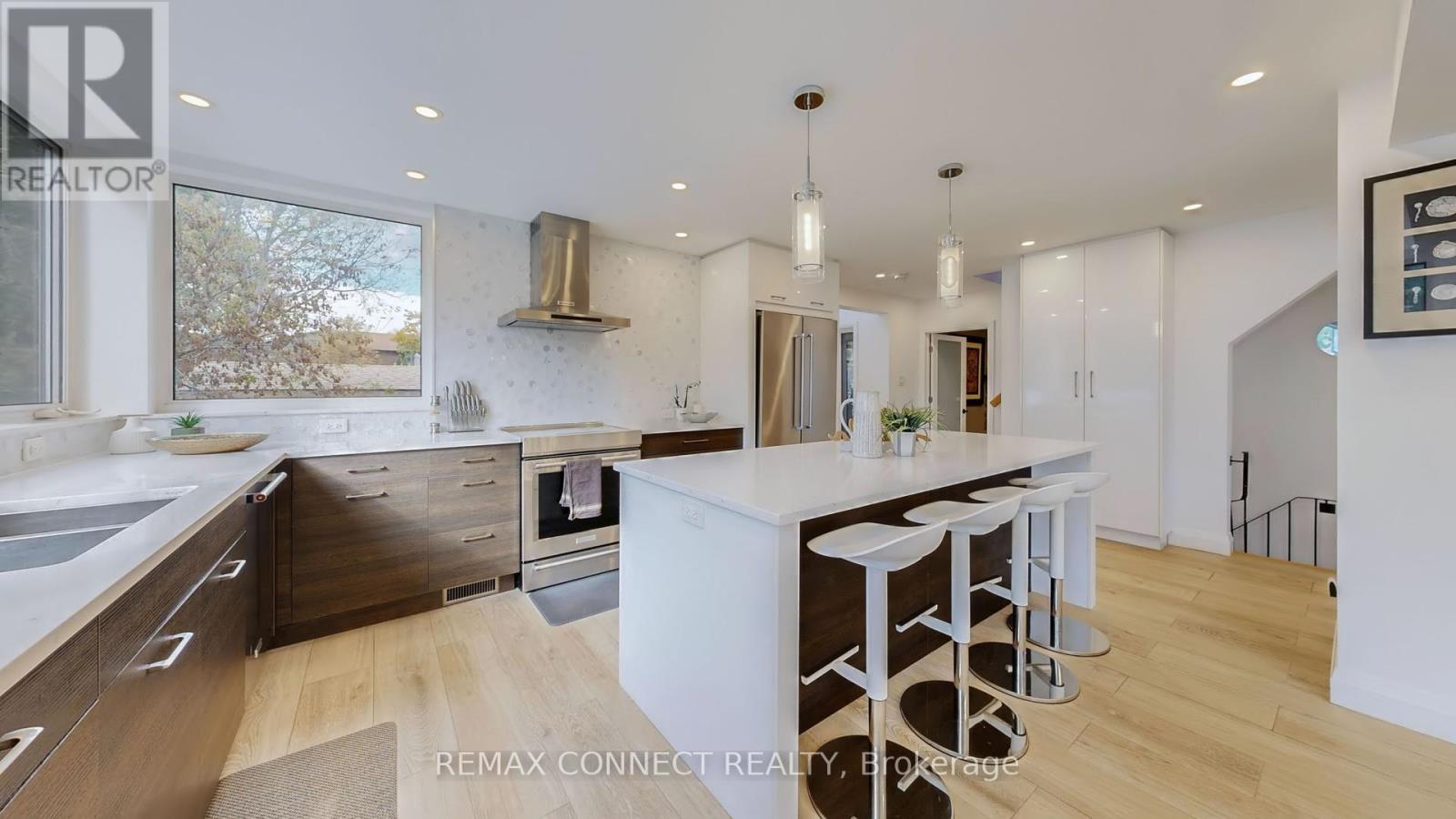 1406 Old Forest Road, Pickering, Ontario  L1V 1N7 - Photo 11 - E12841612