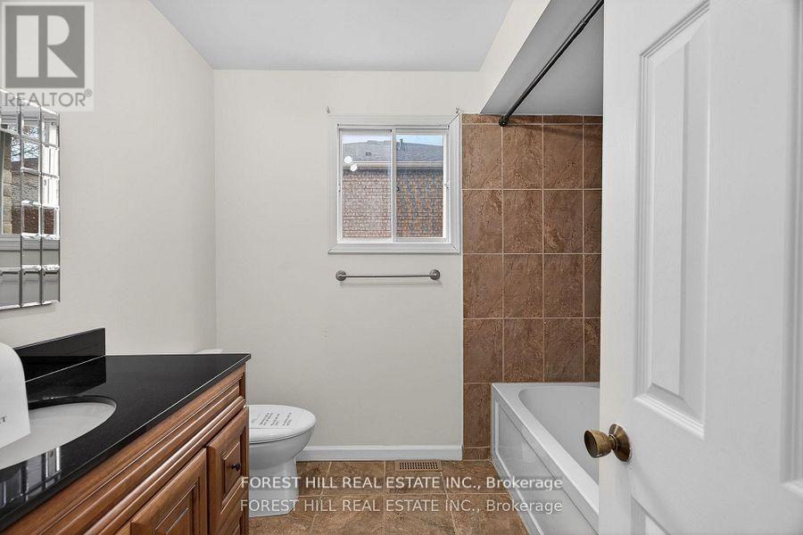 197 Bristol Road, Newmarket, Ontario  L3Y 7X9 - Photo 23 - N12841614