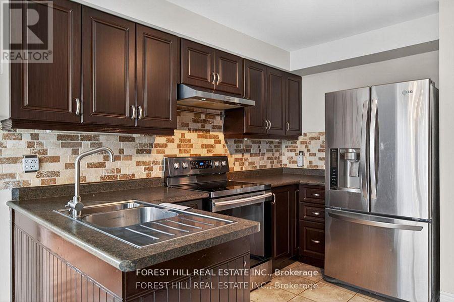 197 Bristol Road, Newmarket, Ontario  L3Y 7X9 - Photo 5 - N12841614