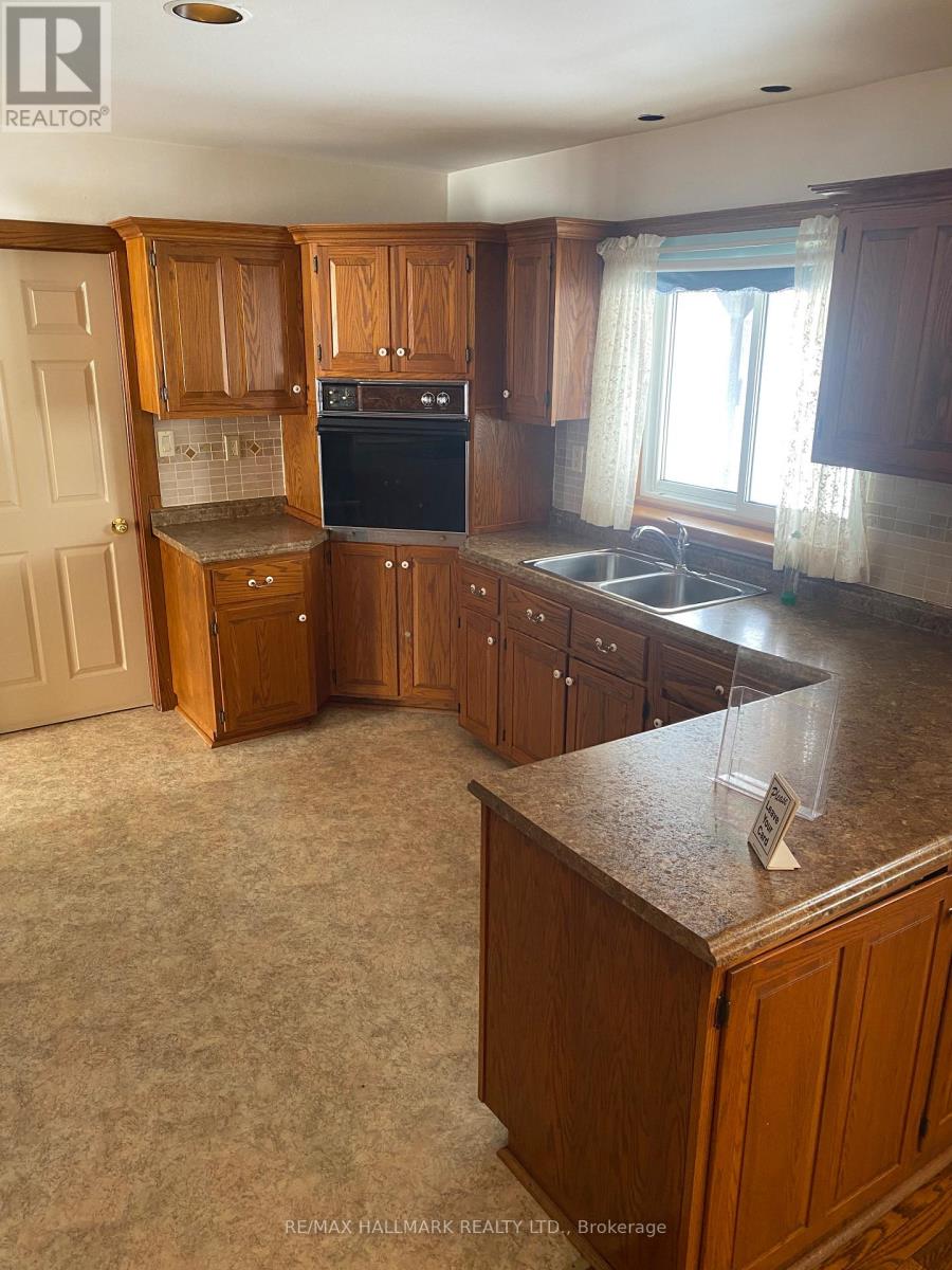 4749 Aurora Road E, Whitchurch-Stouffville, Ontario  L4A 3J8 - Photo 4 - N12841642