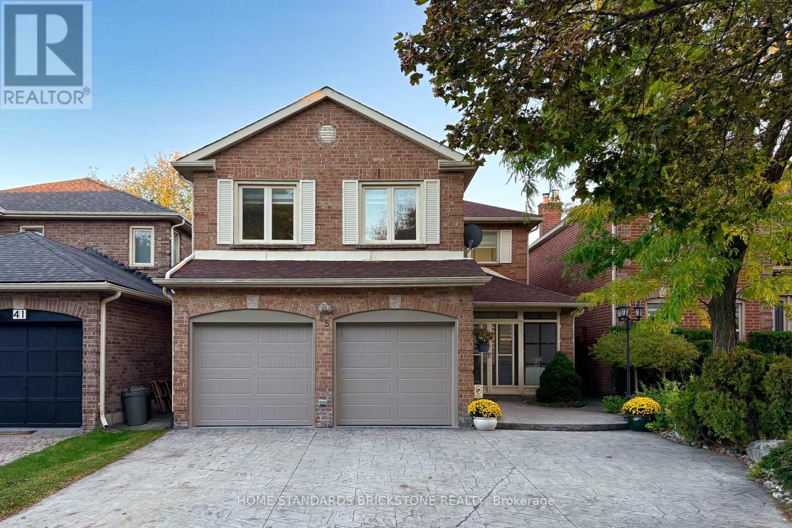 45 SPRING GATE BOULEVARD, Vaughan, Ontario