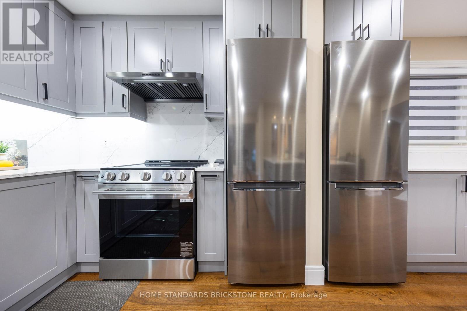 45 Spring Gate Boulevard, Vaughan, Ontario  L4J 3C9 - Photo 13 - N12841652