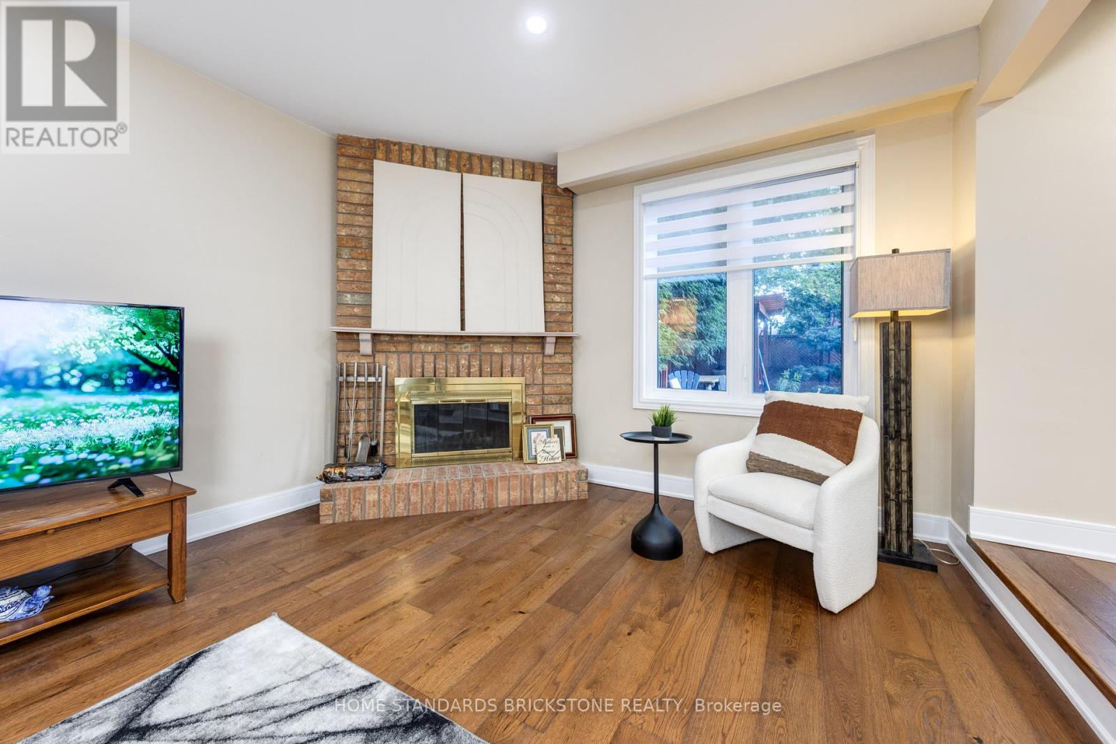 45 Spring Gate Boulevard, Vaughan, Ontario  L4J 3C9 - Photo 16 - N12841652