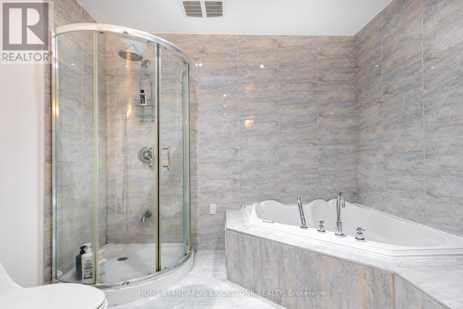 45 Spring Gate Boulevard, Vaughan, Ontario  L4J 3C9 - Photo 30 - N12841652