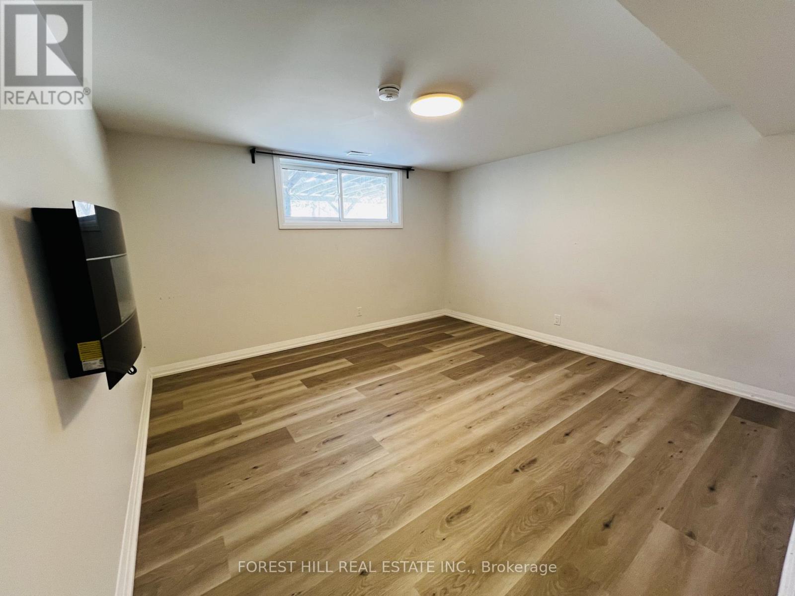 Lower - 48 Steel Street, Barrie (Grove East), Ontario  L4M 2E7 - Photo 17 - S12841640