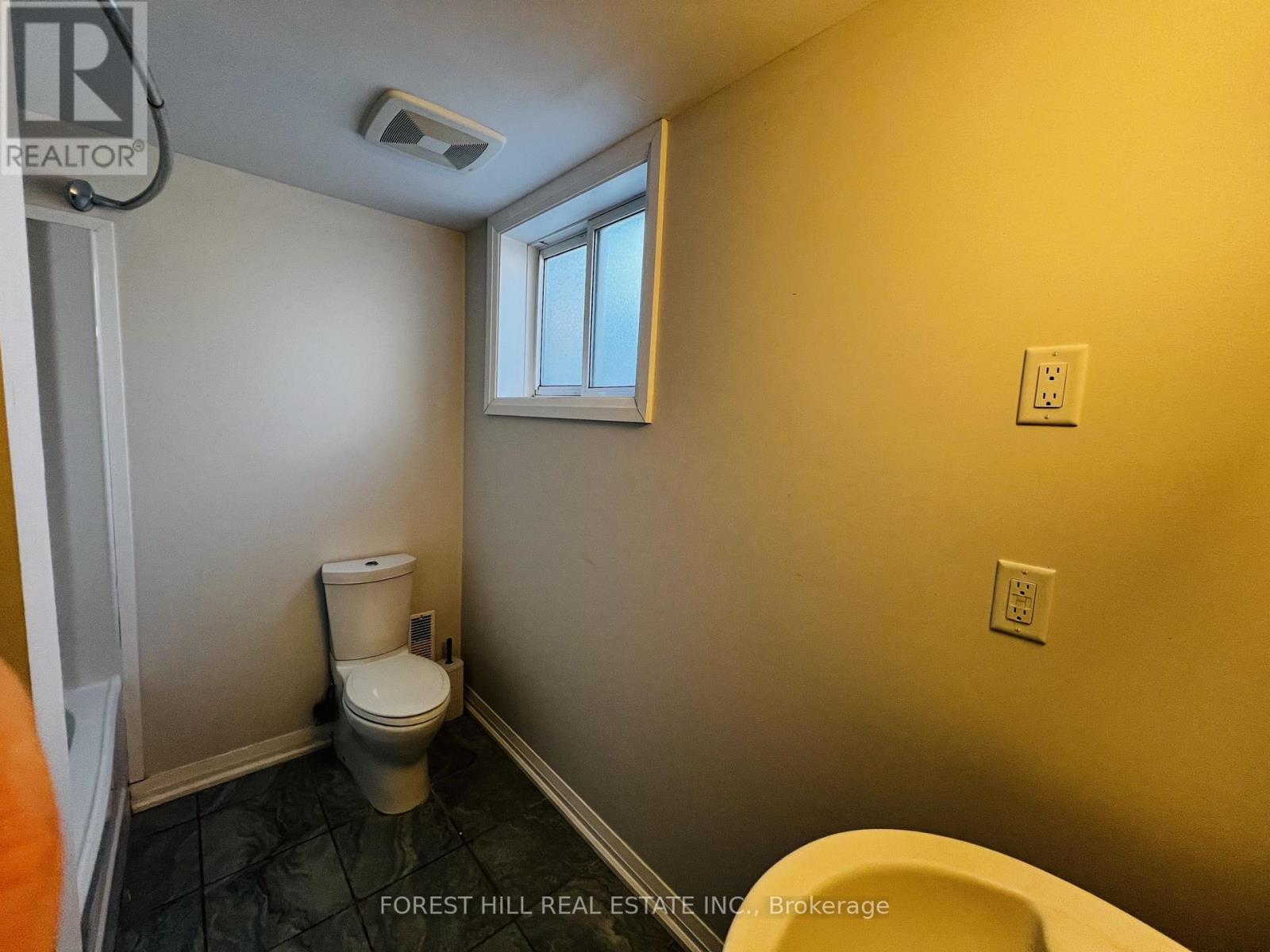 Lower - 48 Steel Street, Barrie (Grove East), Ontario  L4M 2E7 - Photo 23 - S12841640