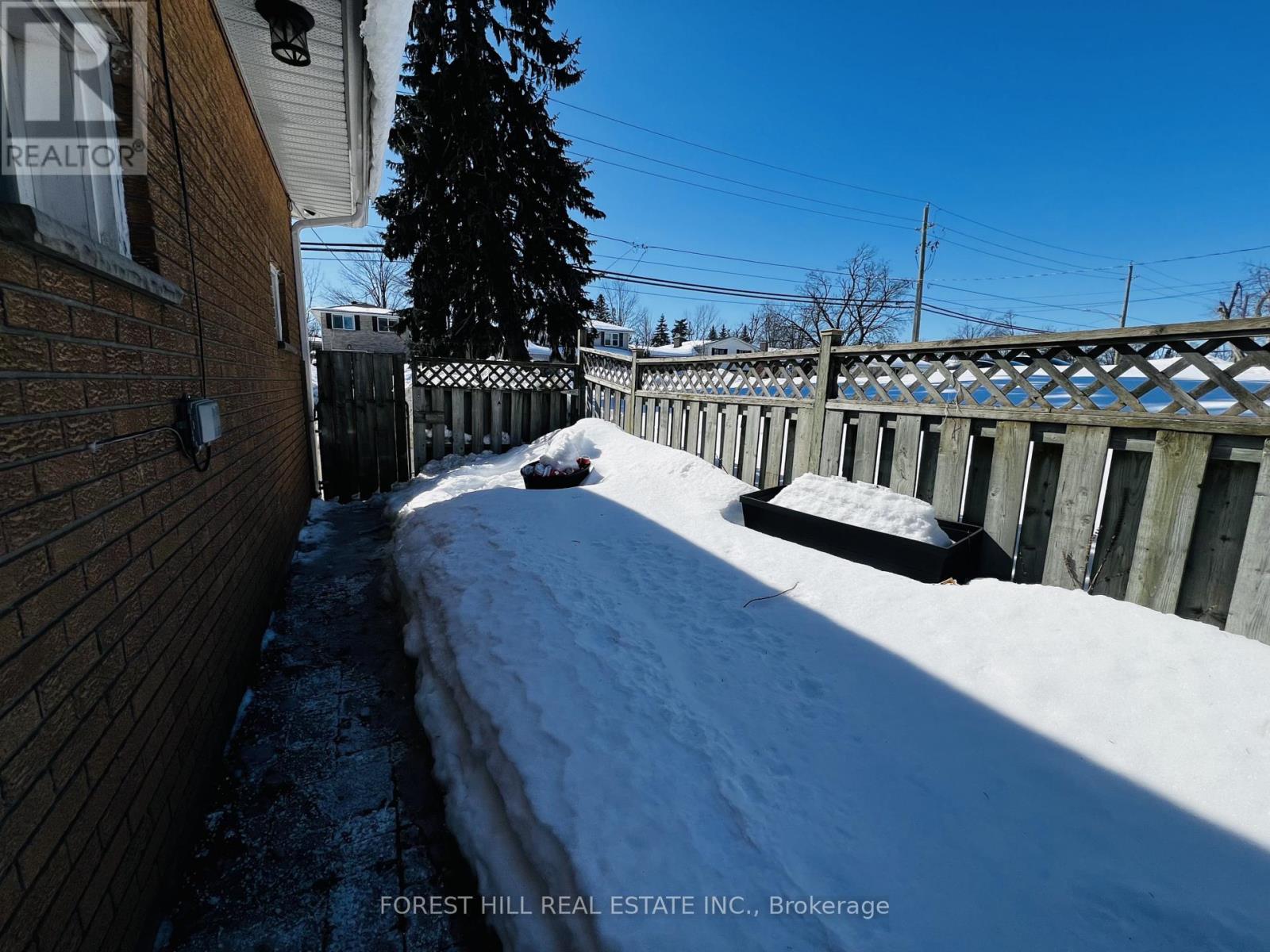Lower - 48 Steel Street, Barrie (Grove East), Ontario  L4M 2E7 - Photo 3 - S12841640